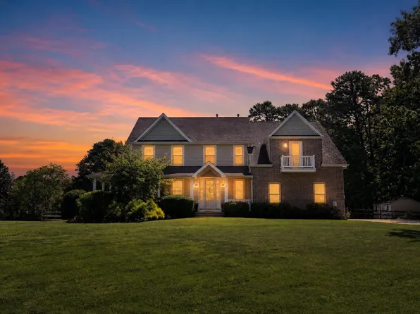 8 Galloping Way, Cape May Court House, NJ 08210