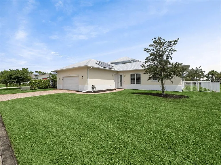 11726 SW Westcliffe Ln — Photo 40
