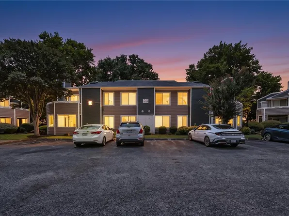 191 Nantucket Pl, Newport News, VA 23606