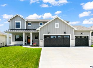 7810 S 194th Ave, Gretna, NE 68028