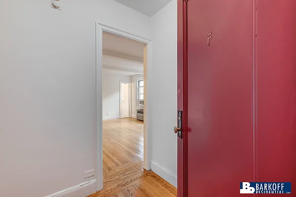 Rented by Barkoff Residential  | media 18
