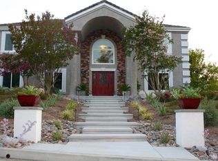 1458 Crestview Rd, Redlands, CA 92374