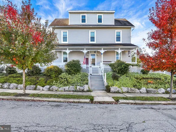 100 S Miller St, Shillington, PA 19607