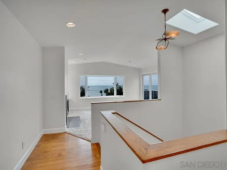 5247 Chelsea St — Photo 15