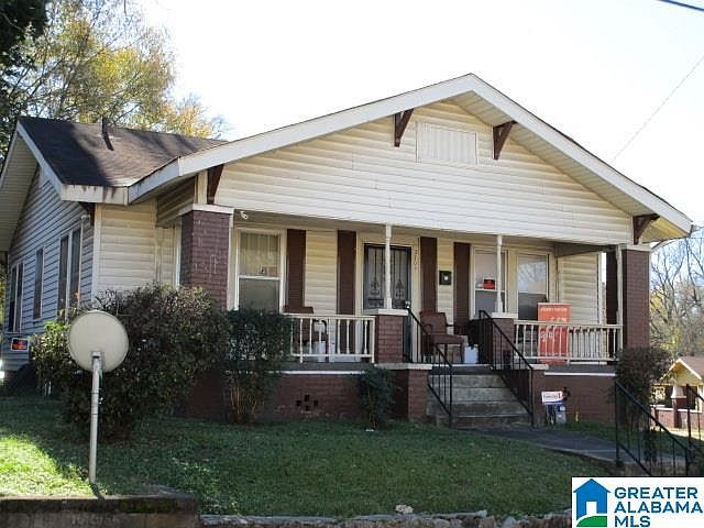 2nd image of 2301 22nd St W