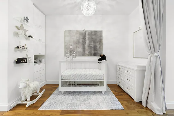 Sold by Douglas Elliman | media 4