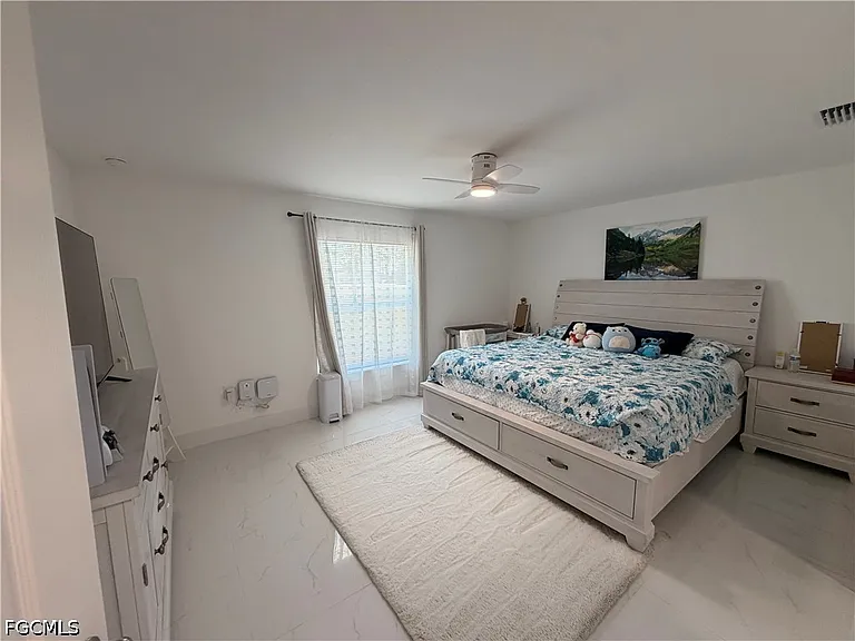 4702 Loraine Ave S — Photo 10