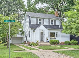 1220 W Healey St, Champaign, IL 61821