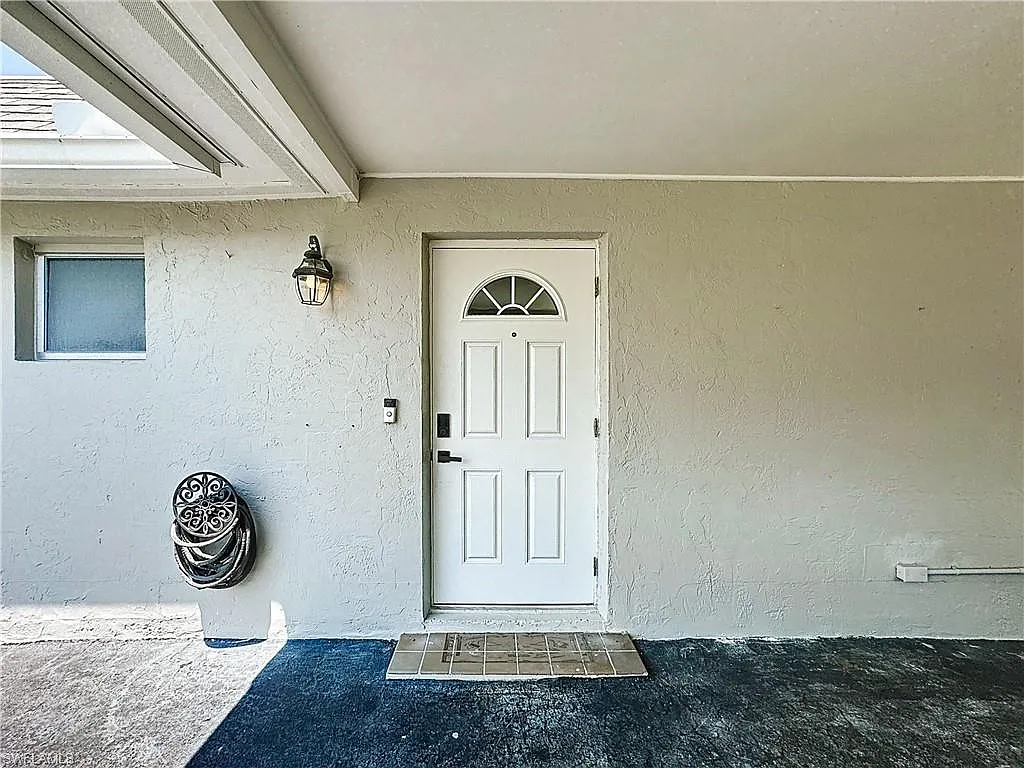 2 bed, 2.0 bath, 1296 sqft, $3,000 — Photo 4