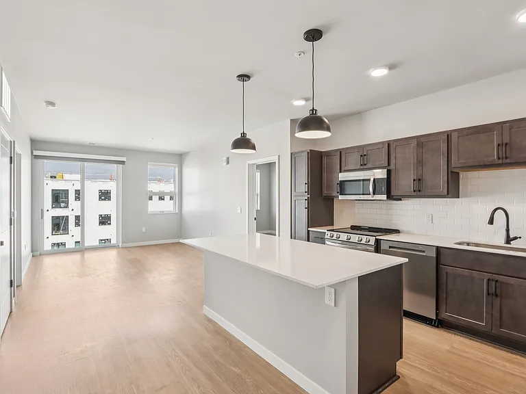 Karrick Apartments — Photo 22