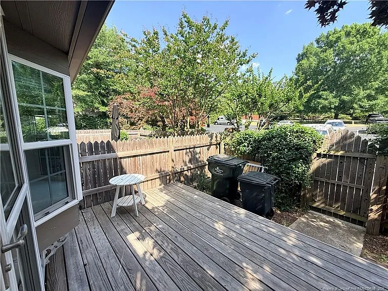 155 S Ashe St — Photo 25