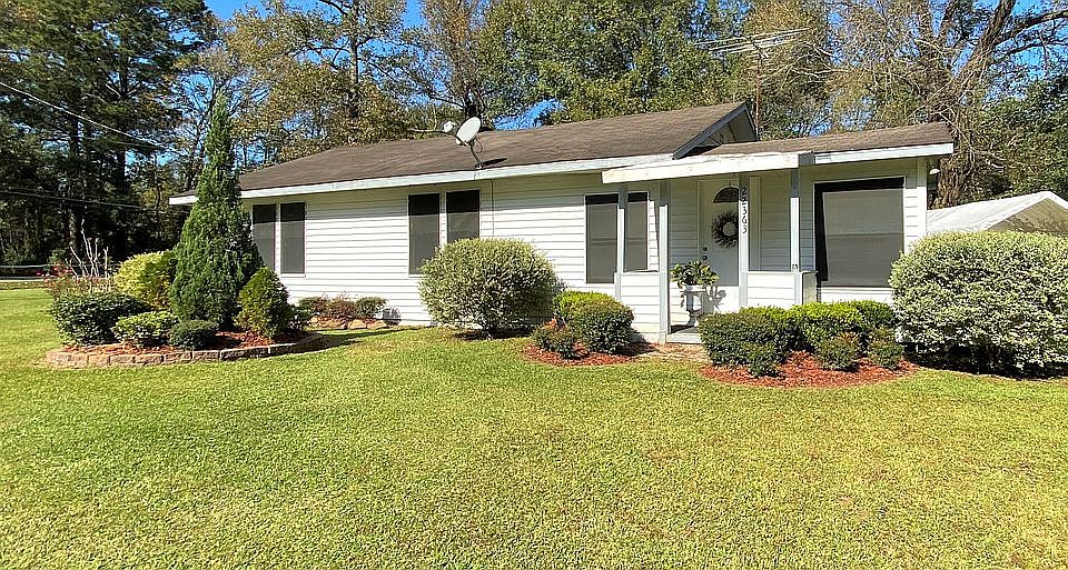 1st image of 22363 Grace Ln