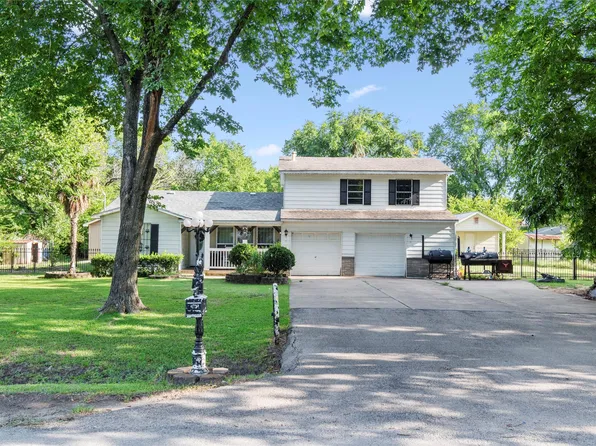 10118 Oakwood Dr, Dallas, TX 75217