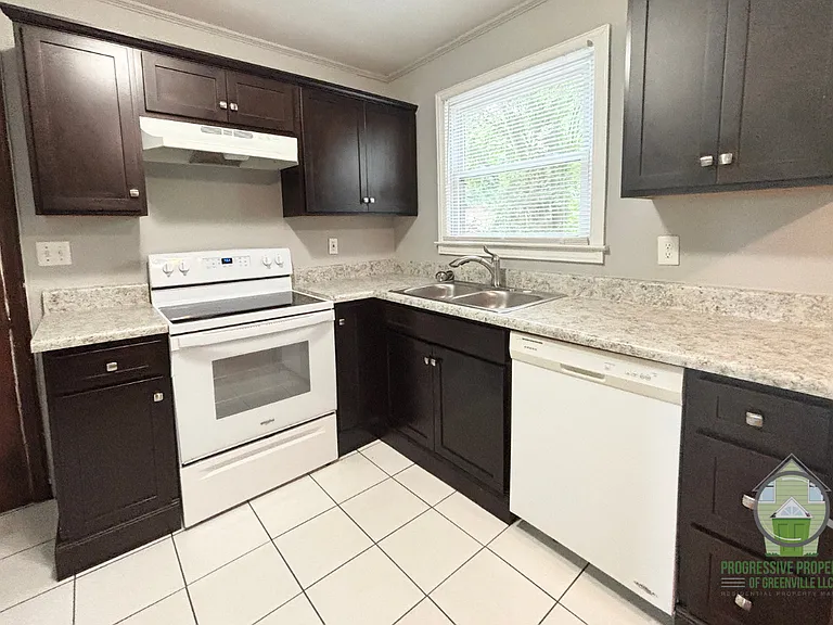 206 Von Hollen Dr — Photo 6