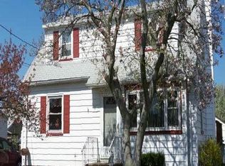 19 Clifford St, Carteret, NJ 07008