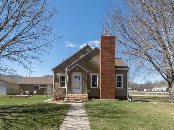 31 5th St NW, Glenwood, MN 56334
