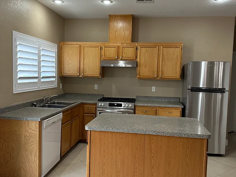128 Temple Wood Ct — Photo 11