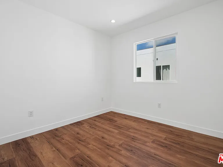 6334 1/2 Beck Ave — Photo 16