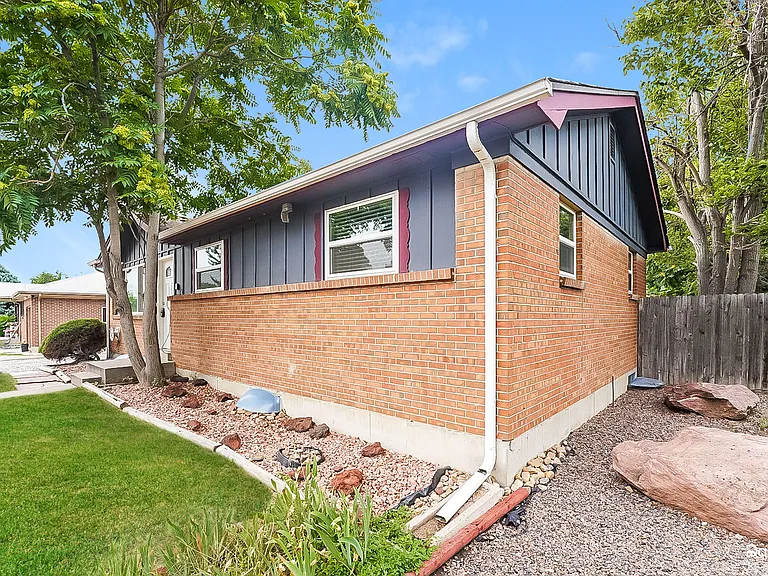 11339 Irma Dr — Photo 1