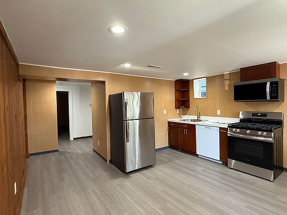 2nd image of 5012 17th Ave NE #B