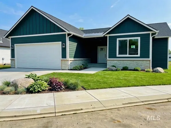 516 Maple Ct, Genesee, ID 83843