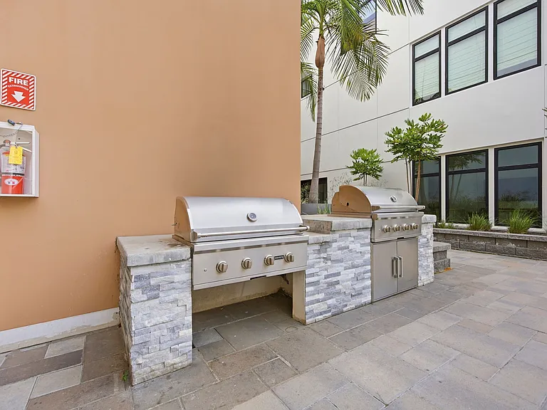 399 E Del Mar Blvd #103 — Photo 35