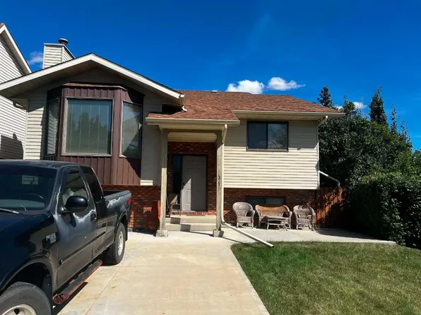 31 W Goodall Ave, Red Deer, AB T4P 2R3