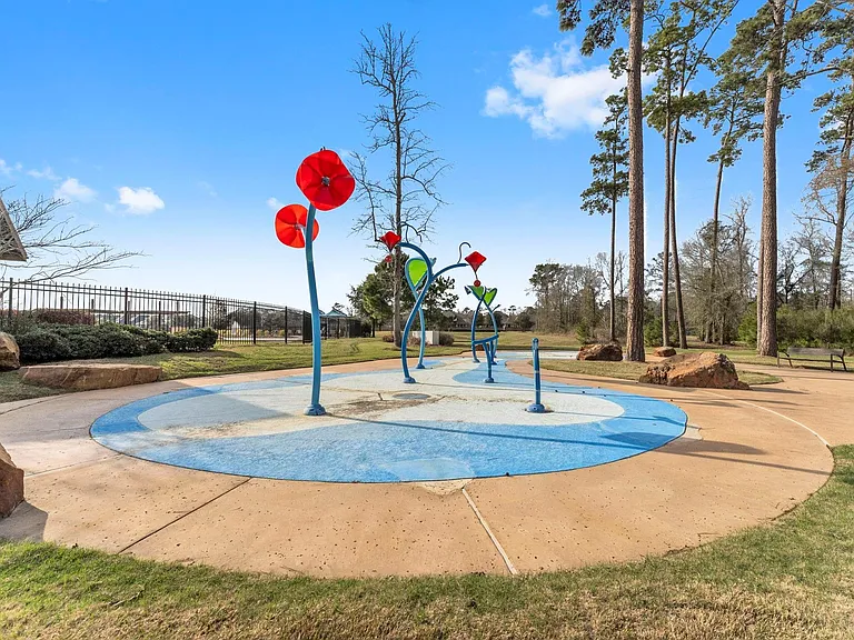 8211 Chartres Wind Dr — Photo 46