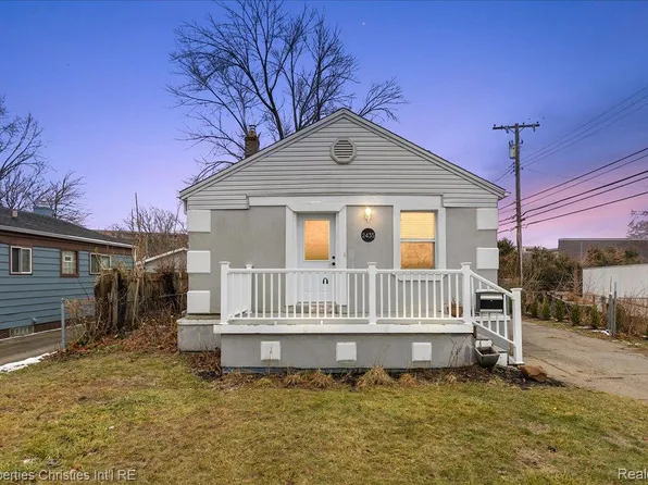 2435 Sunnyknoll Ave, Berkley, MI 48072