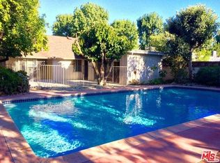 6925 Colbath Ave, Van Nuys, CA 91405