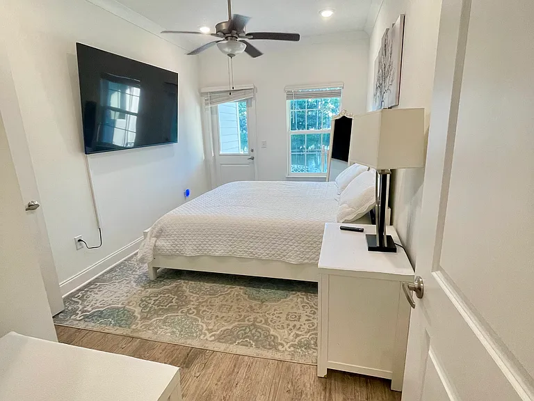 Another bedroom with separate door opening to the lake