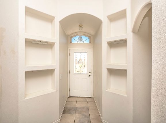4th image of 3168 Isador Ave