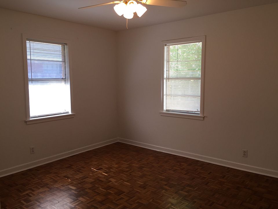 1st image of 400 Dolby St
