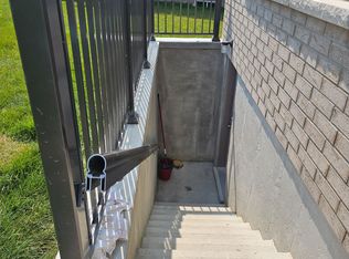 226 Miyako Ct #Basement, Oshawa, ON L1L 0R7