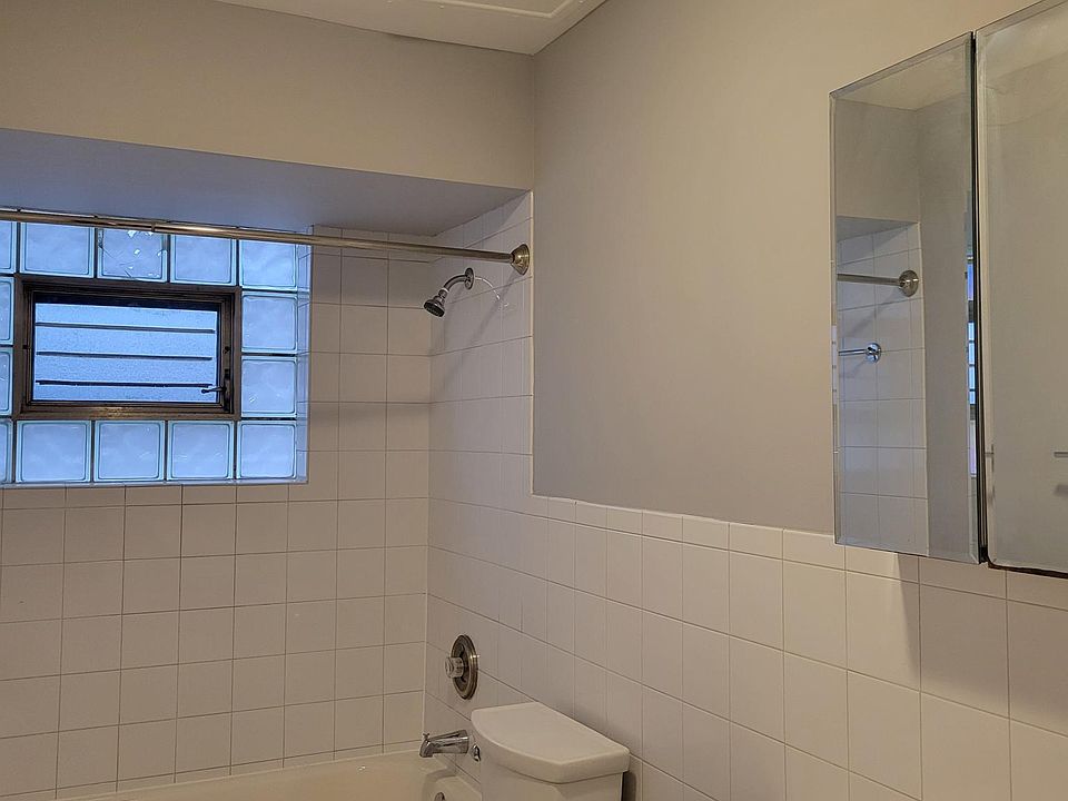 2nd image of 545 W Miner St #1