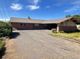 6202 Scenic Dr, Yakima, WA