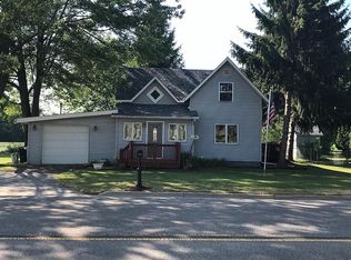 934 Michigan Ave, Saint Louis, MI 48880