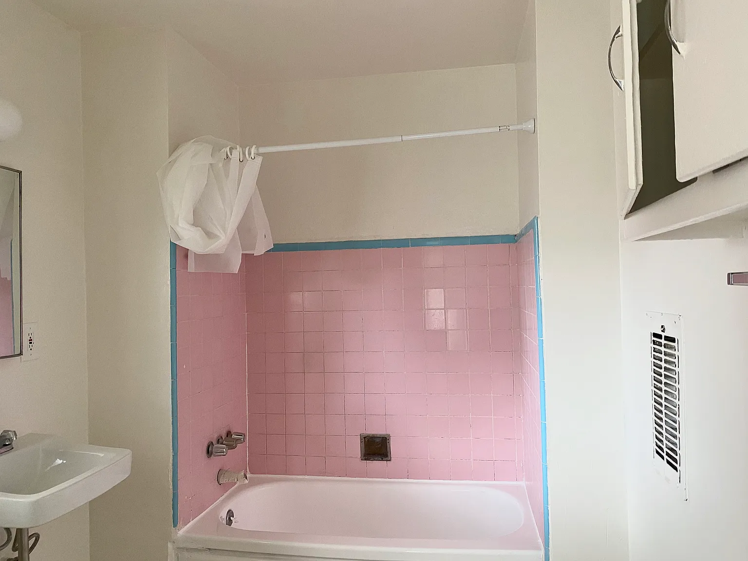 Union Place Apartments — Photo 4