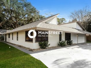 1054 Mohegan Rd, Venice, FL 34293