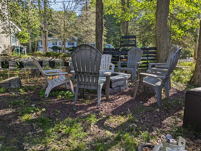 8963 Deerfield Rd — Photo 10