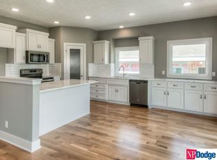 2018 Geri Cir, Bellevue, NE 68147