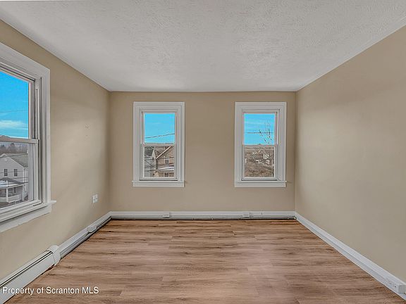 4th image of 107 2nd St Floor 2