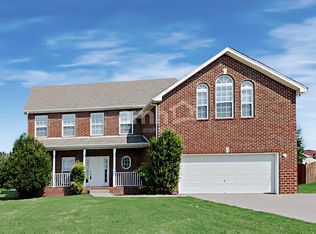 918 Lavergne Ln, La Vergne, TN 37086