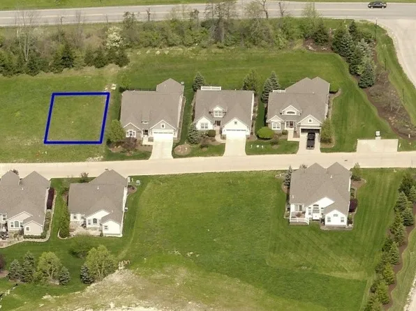 Falcon Ridge Dr, Medina, OH 44256