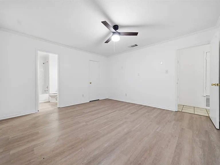 1913 Denfield Dr — Photo 14