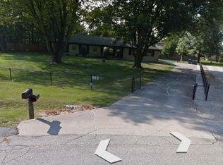 605 E 114th St, Carmel, IN 46032