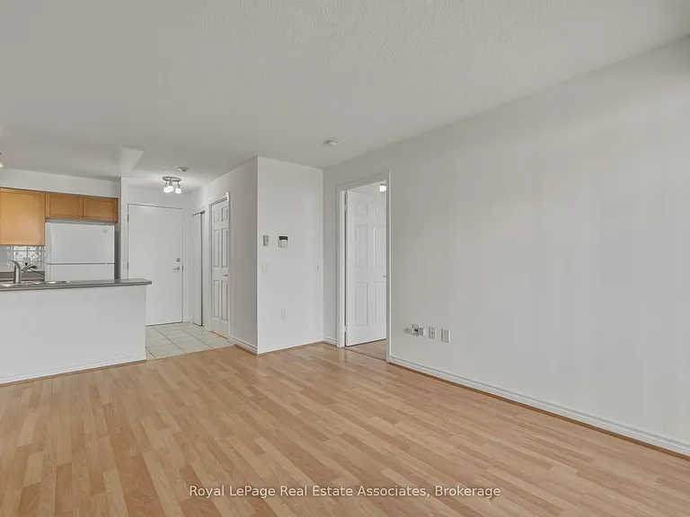 55 Strathaven Dr #1202 — Photo 12