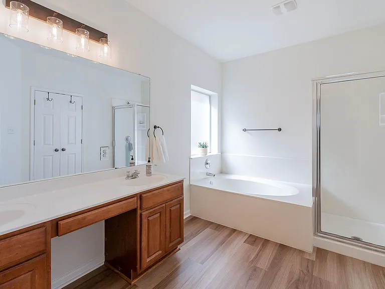 4004 Rocky Shore Ln — Photo 6