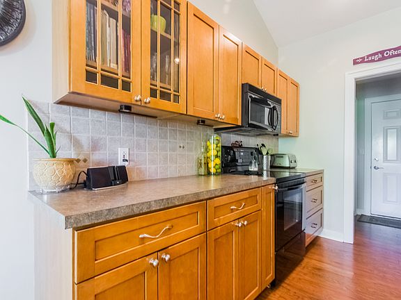 4th image of 10332 Lynwood Ln