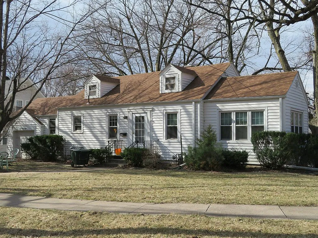 3 bed, 1700 sqft, $1,900 — Photo 1